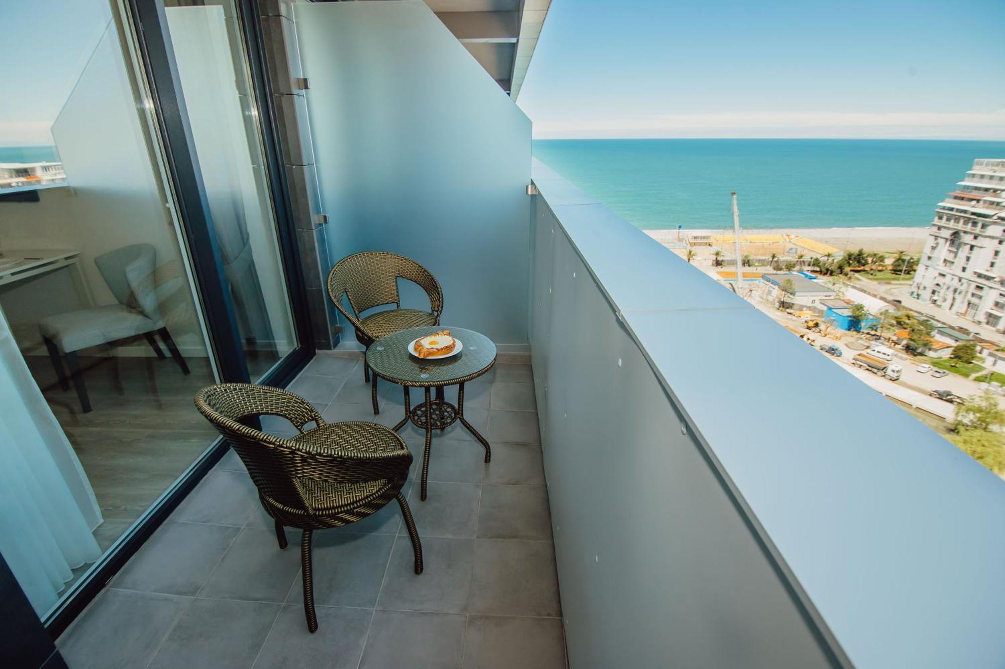 Batumi Deluxe Apartments Exteriör bild